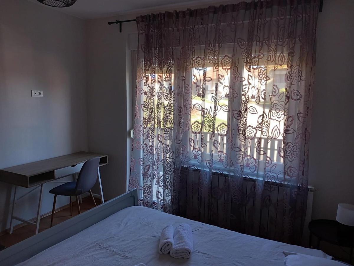 Apartament Shalom Krasic Zewnętrze zdjęcie